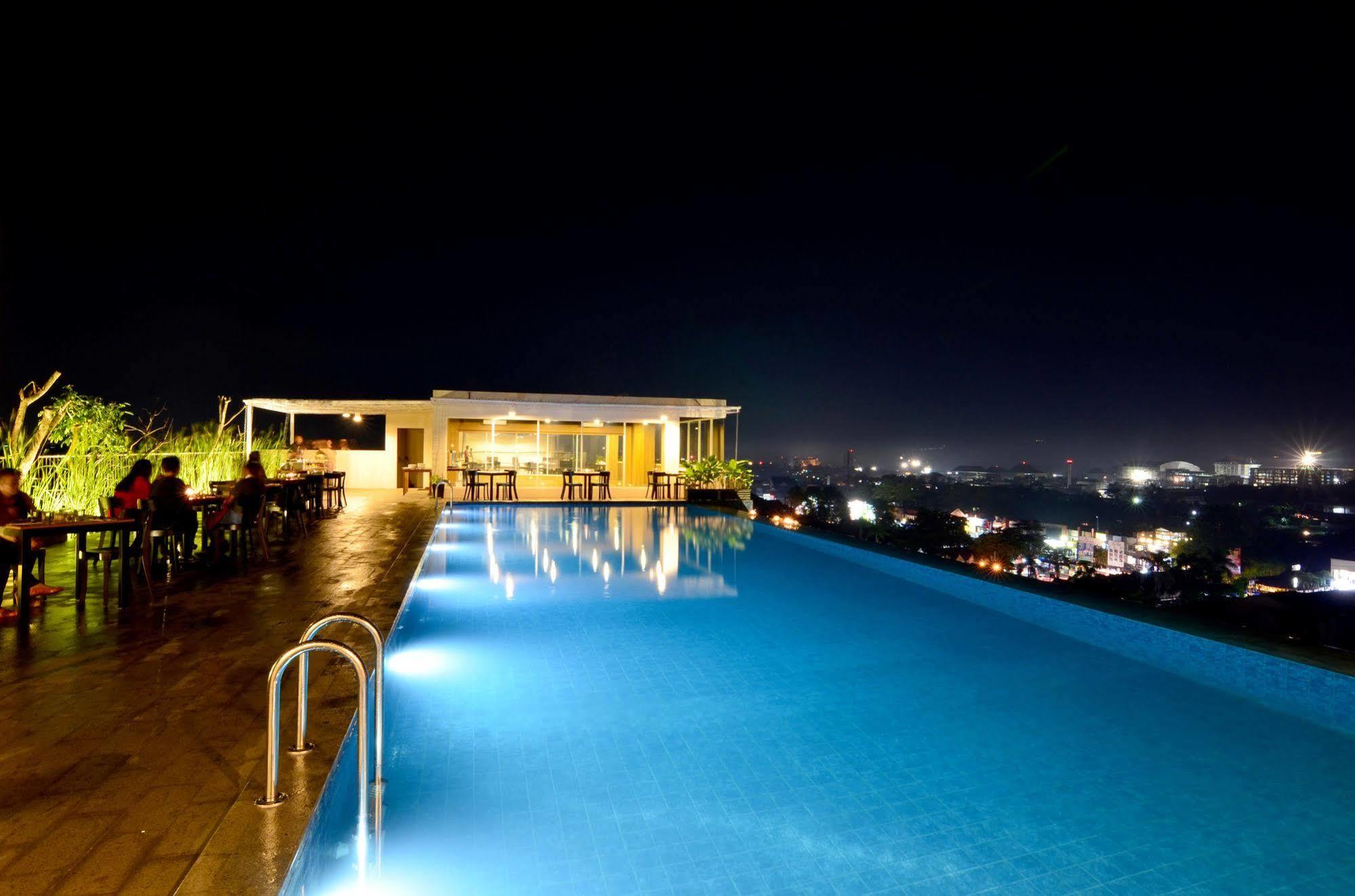Student Park Hotel Maguwo Exterior foto